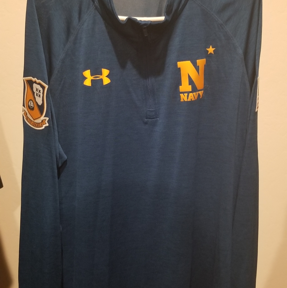 Under armor Navy pullover